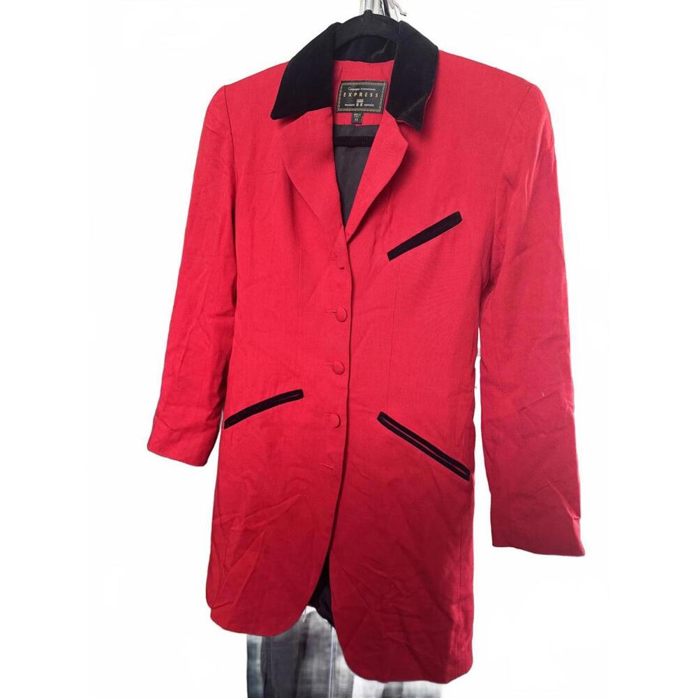 Vintage Express Women's Red Blazer with Black Velvet Collar